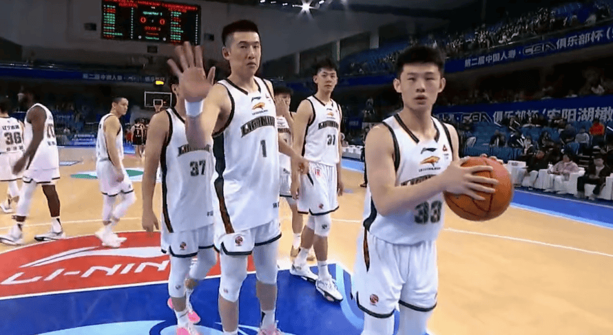 尴尬！打个NFL球队都费劲 辽宁赢球全靠外援，郭士强爱将成拖油瓶