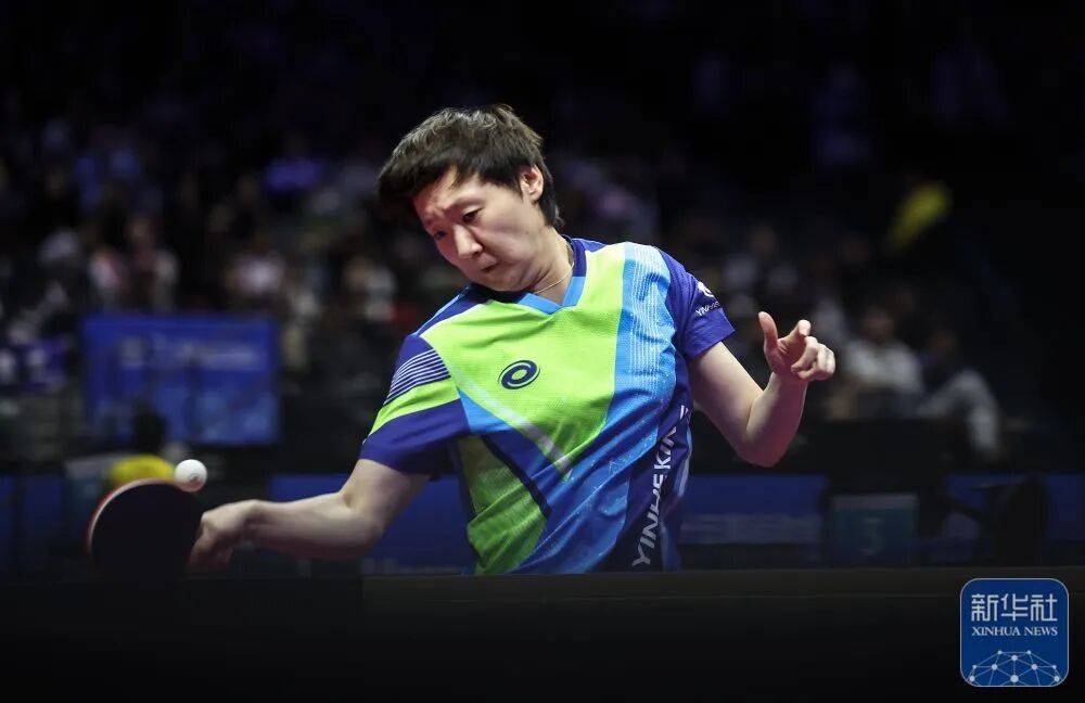 祝贺！王曼昱，冠军！