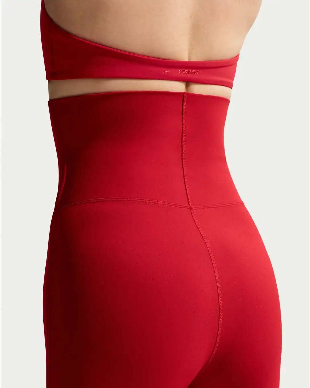 BALENCIAGA 首个橄榄球系列 | Audi Sport F1概念赛车发布 | Heron Preston 回归重掌品牌