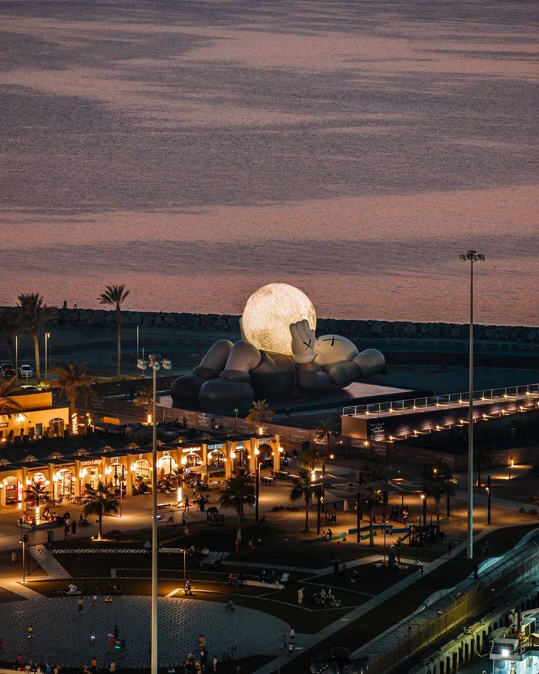 BALENCIAGA 首个橄榄球系列 | Audi Sport F1概念赛车发布 | Heron Preston 回归重掌品牌