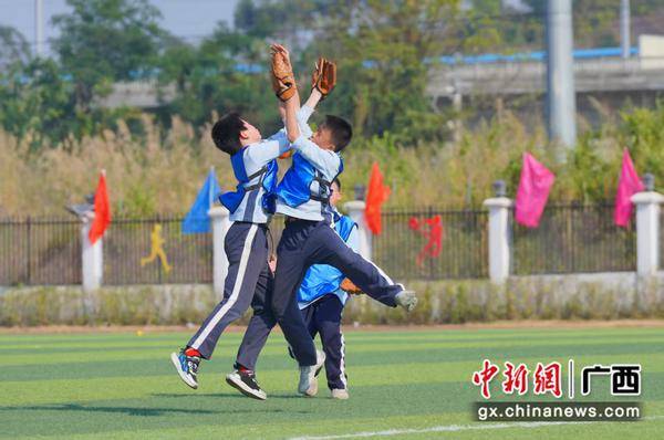 棒球少年燃激情 防城港市青少年软式棒球赛圆满收官